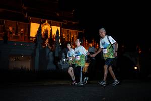 BIB: 303
                            <button type="button" onclick="openModal(22280810)" class="btn btn-primary btn-sm float-right btn-popup" data-toggle="modal" data-target=".modal-high-quality">
                        <i class="fas fa-shopping-cart"></i> Add to Cart
                    </button>
                                            <button type="button" onclick="isThisMe(22280810, true)" class="btn btn-success btn-sm float-right btn-popup btn-isme hidden" data-toggle="tooltip" data-placement="bottom" title="นี่คือรูปของคุณใช่ไหม คลิกที่นี่เพื่อเอาเข้าอัลบั้ม">
                        <i class="fas fa-plus"></i> Add to album
                    </button>
                    <button type="button" onclick="isThisMe(22280810, false)" class="btn btn-warning btn-sm float-right btn-popup btn-isnotme hidden">
                        <i class="fas fa-ban"></i> Remove from album
                    </button>